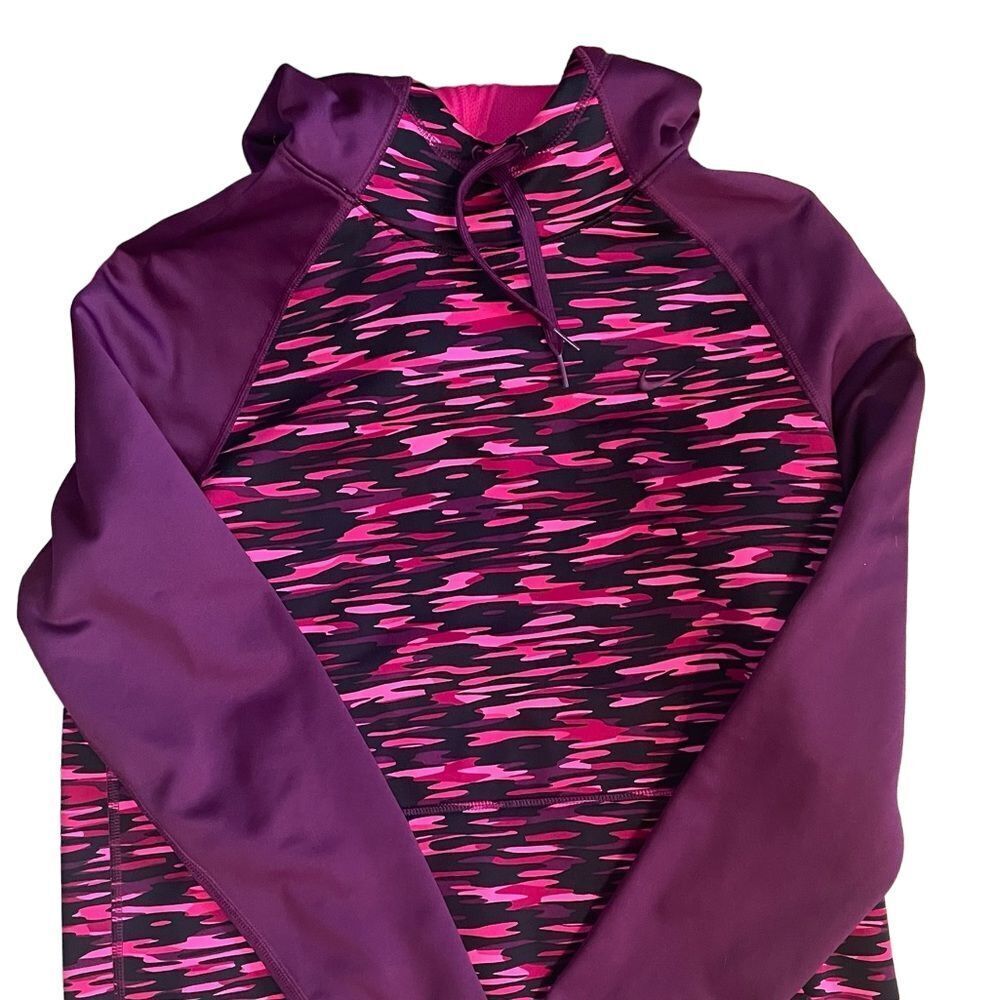 Nke Vibrant purple pink Therma-Fit‎ hoodie size large